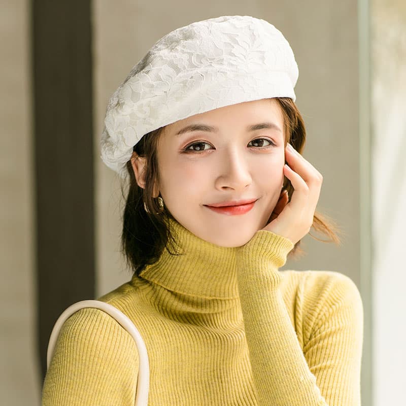 優美なレース編みベレー帽